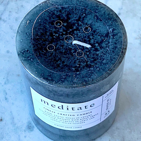 HAVEN STREET CANDLE MEDITATE FINELY CRAFTED PILLAR - Picture 2 of 3